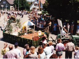 2015_Jubiläum_1990_Umzug_1