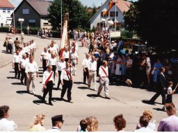 2015_Jubiläum_1990_Umzug_2