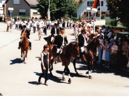 2015_Jubiläum_1990_Umzug_3